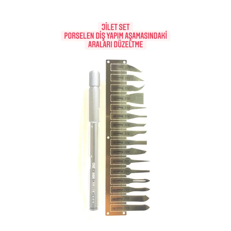 Jilet Set Porselen Diş Yapim Aşamasindaki Aralari Düzeltme